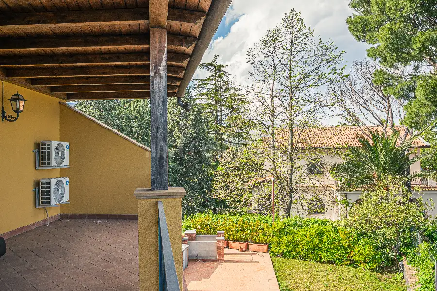Villa in vendita di 300 mq a €490.000 (rif. 44/2025)