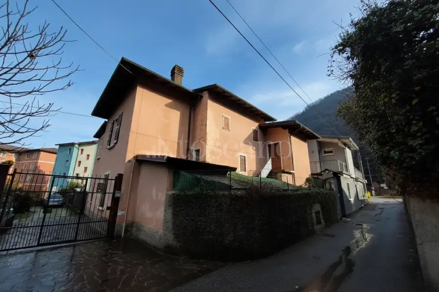 Casa Indipendente in vendita di 180 mq a €129.000 (rif. 81/2025)