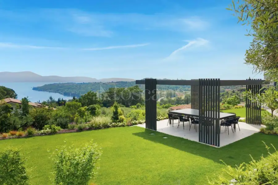 Villa in vendita di 800 mq a €5.500.000 (rif. 34/2026)