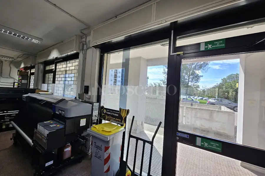 Negozio in vendita di 200 mq a €159.000 (rif. 111/2024)