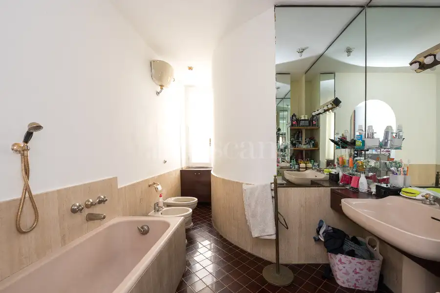 Casa in vendita di 200 mq a €885.000 (rif. 19/2025)
