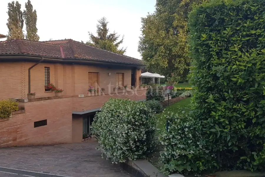 Villa Bifamiliare in vendita di 420 mq a €770.000 (rif. 16/2025)