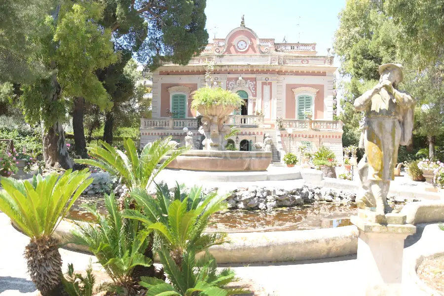 Villa in vendita di 603 mq a €1.770.000 (rif. 21/2023)
