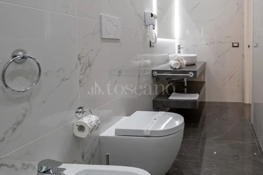 Casa Indipendente in vendita di 193 mq a €850.000 (rif. 20/2026)