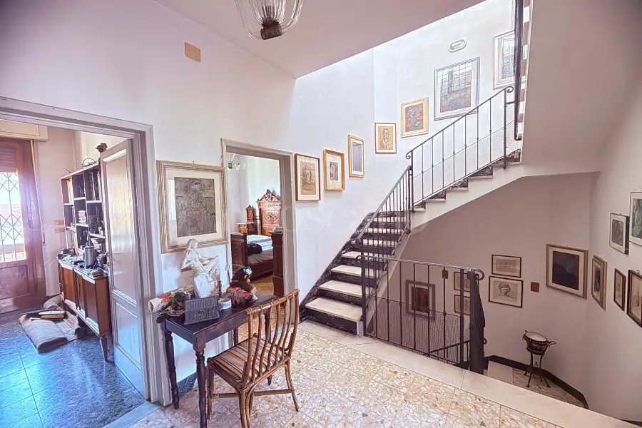 Villino a Schiera in vendita di 276 mq a €560.000 (rif. 19/2026)