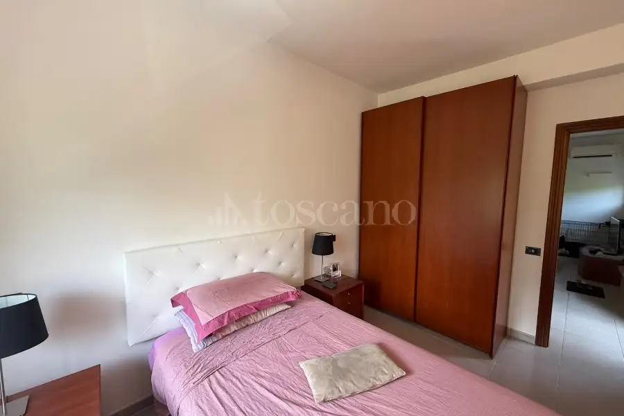 Villa Bifamiliare in vendita di 240 mq a €790.000 (rif. 10/2026)