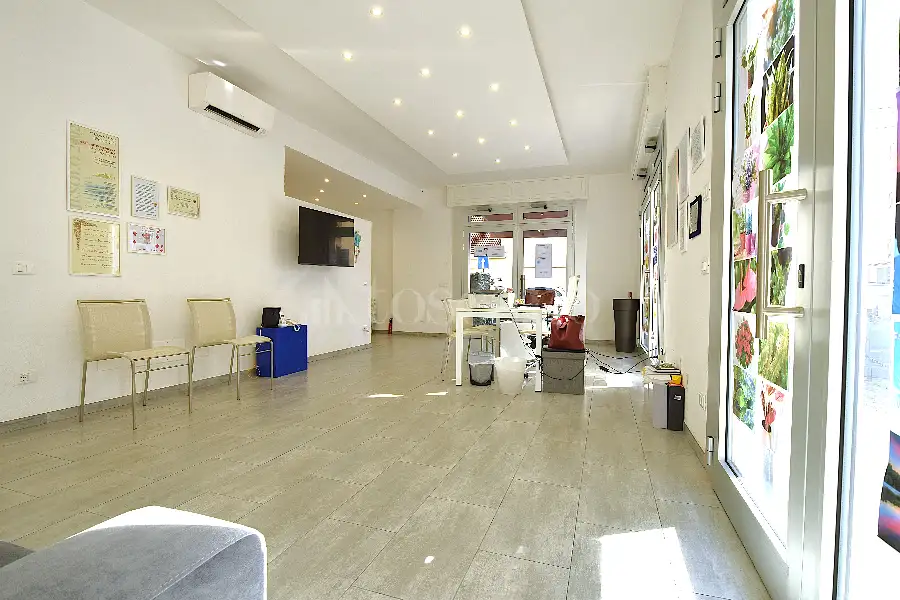 Ufficio in affitto di 60 mq a €500 (rif. 31/2026)