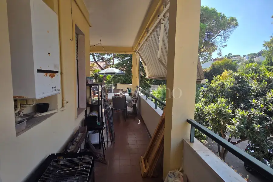 Villa Plurifamiliare in vendita di 575 mq a €580.000 (rif. 33/2026)