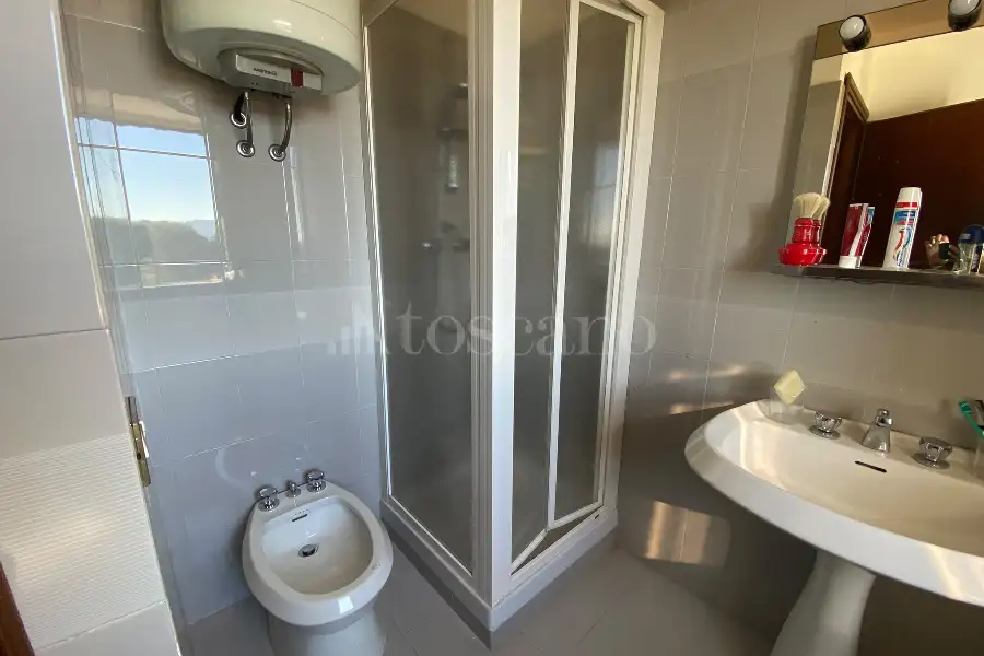Palazzo in vendita di 250 mq a €75.000 (rif. 7/2025)
