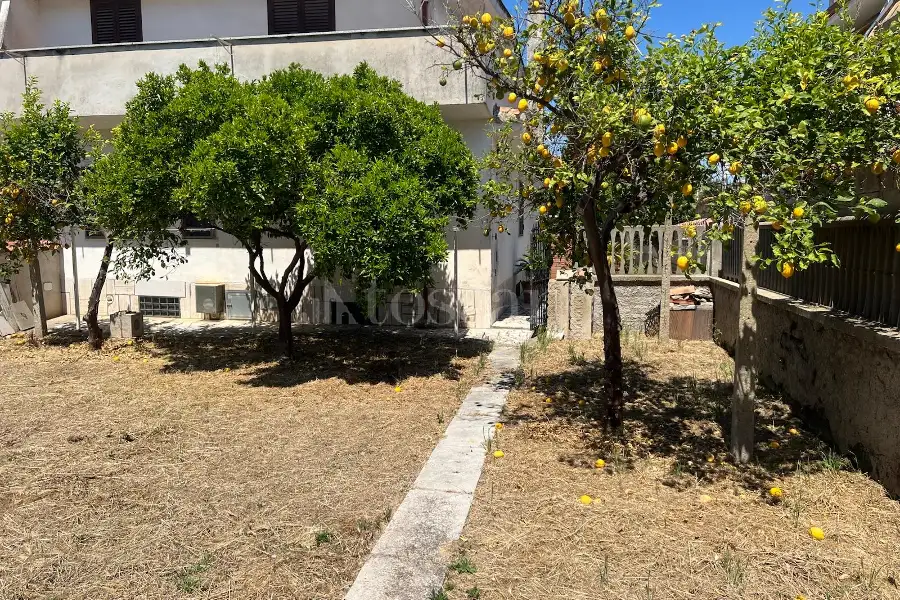 Villa Bifamiliare in vendita di 340 mq a €349.000 (rif. 30/2026)