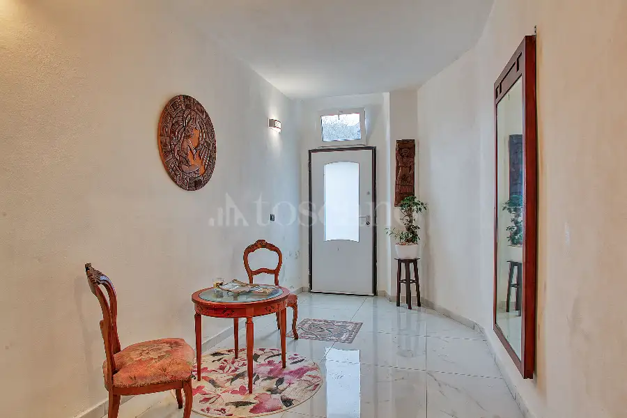 Palazzo in vendita di 170 mq a €210.000 (rif. 125/2026)