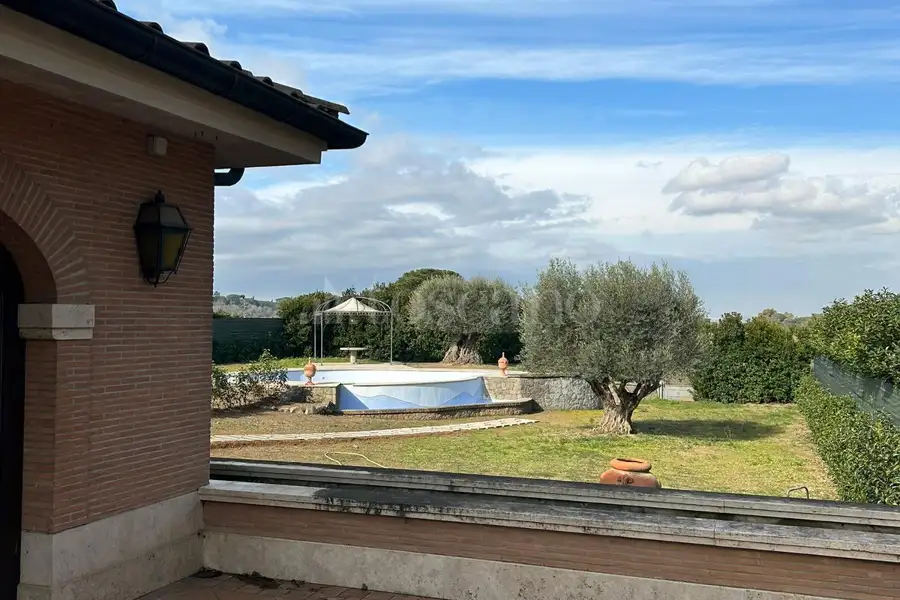 Villa in vendita di 250 mq a €599.000 (rif. 2/2026)