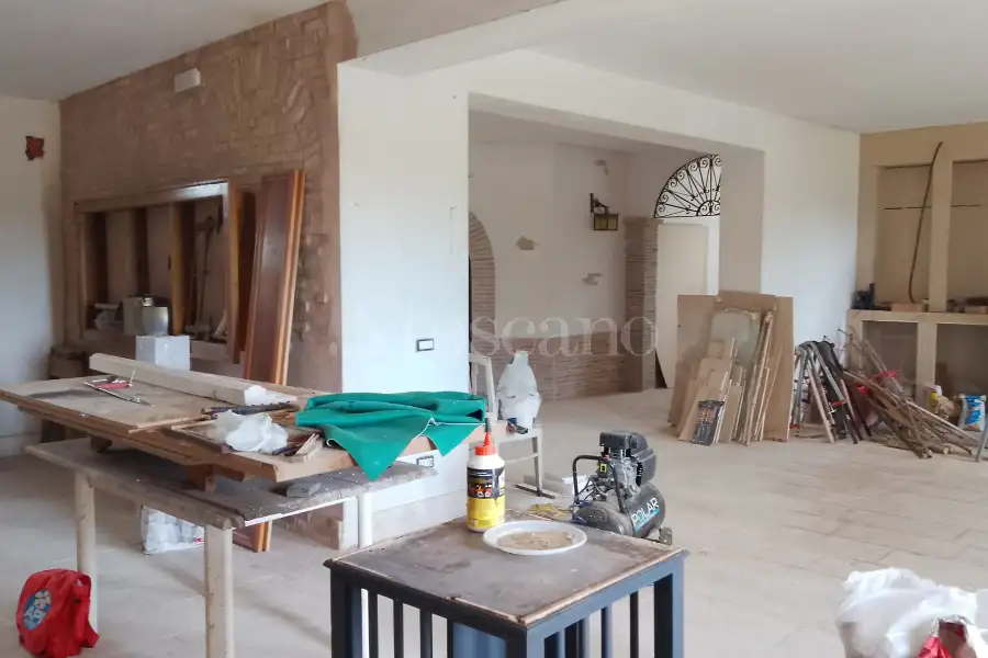 Villa in vendita di 432 mq a €415.000 (rif. 36/2026)
