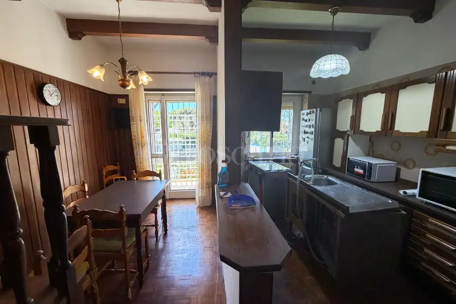 Villa Plurifamiliare in vendita di 250 mq a €575.000 (rif. 25/2026)