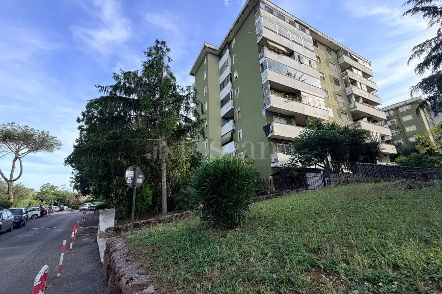 Box in vendita di 40 mq a €49.000 (rif. 34/2026)