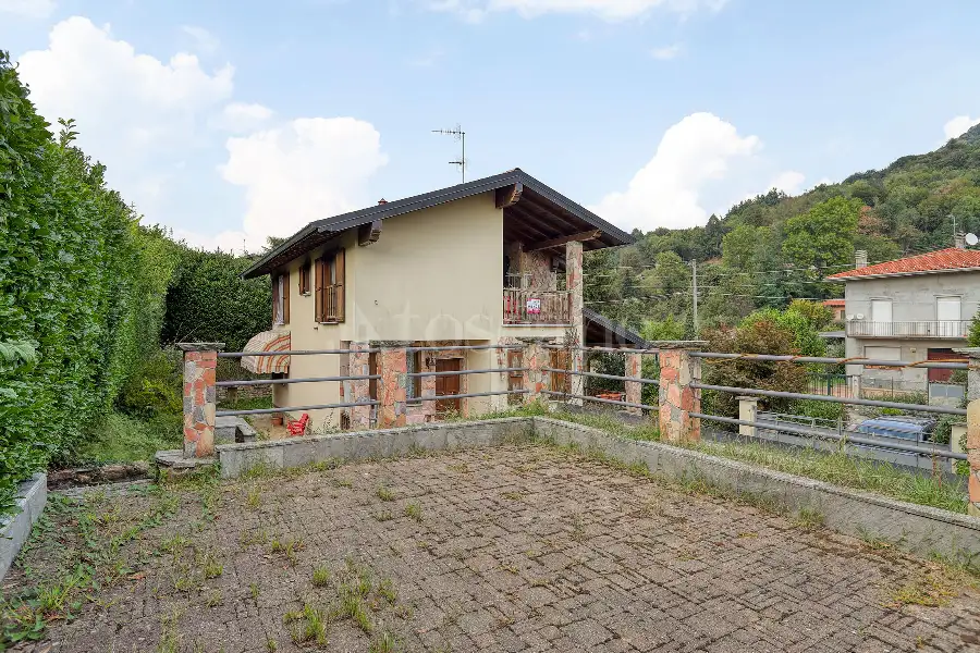 Villa in vendita di 240 mq a €360.000 (rif. 203/2026)