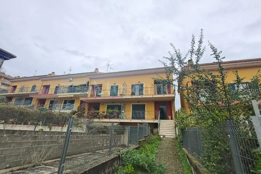 Villino a Schiera in vendita di 200 mq a €239.000 (rif. 31/2026)