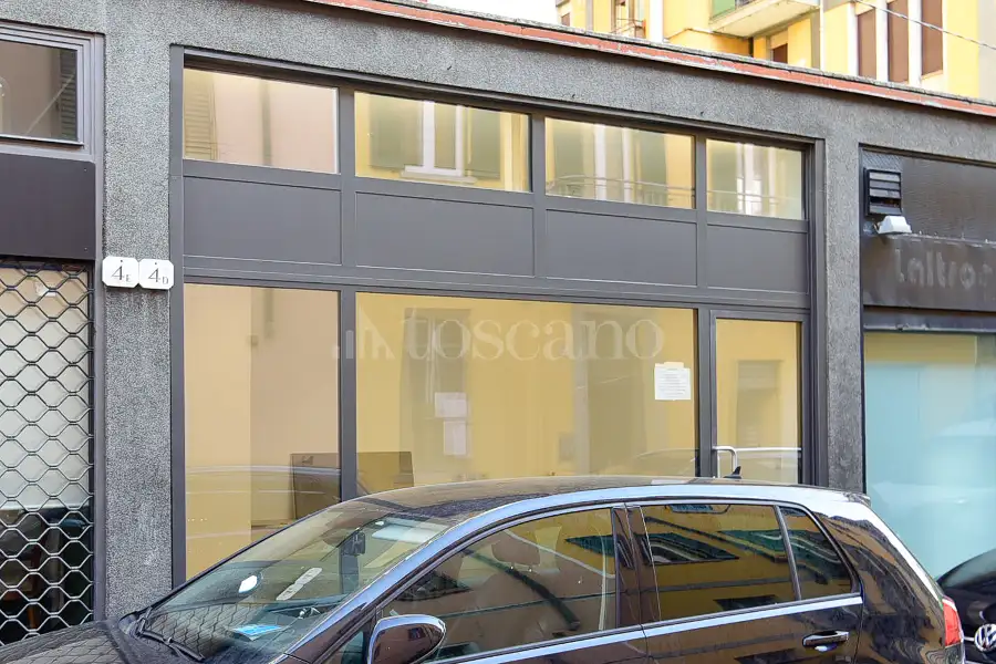 Negozio in affitto di 26 mq a €850 (rif. 9/2026)