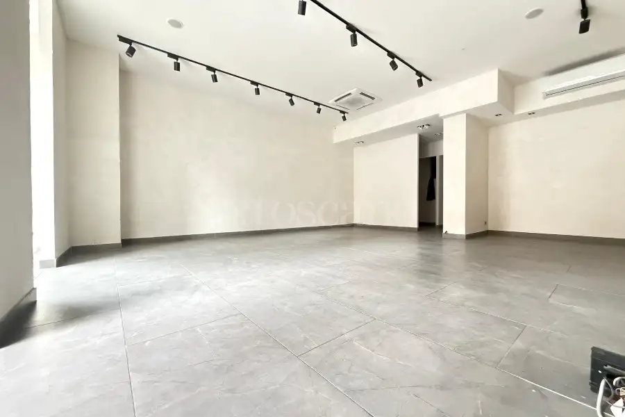 Negozio in affitto di 86 mq a €4.600 (rif. 10/2026)