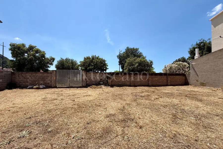 Edificabile Residenziali in vendita di 334 mq a €65.000 (rif. 43/2026)