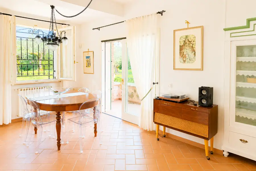 Villa in vendita di 400 mq a €1.200.000 (rif. 24/2026)