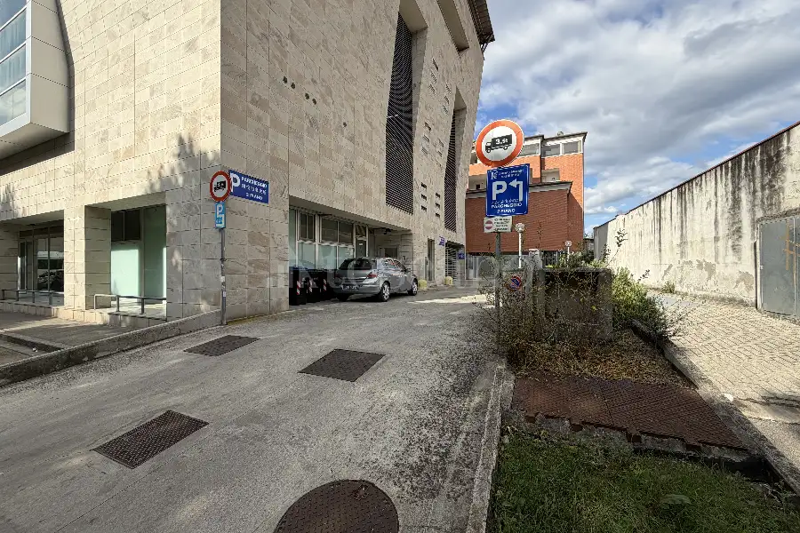 Posto Auto in vendita di 18 mq a €17.000 (rif. 45/2026)
