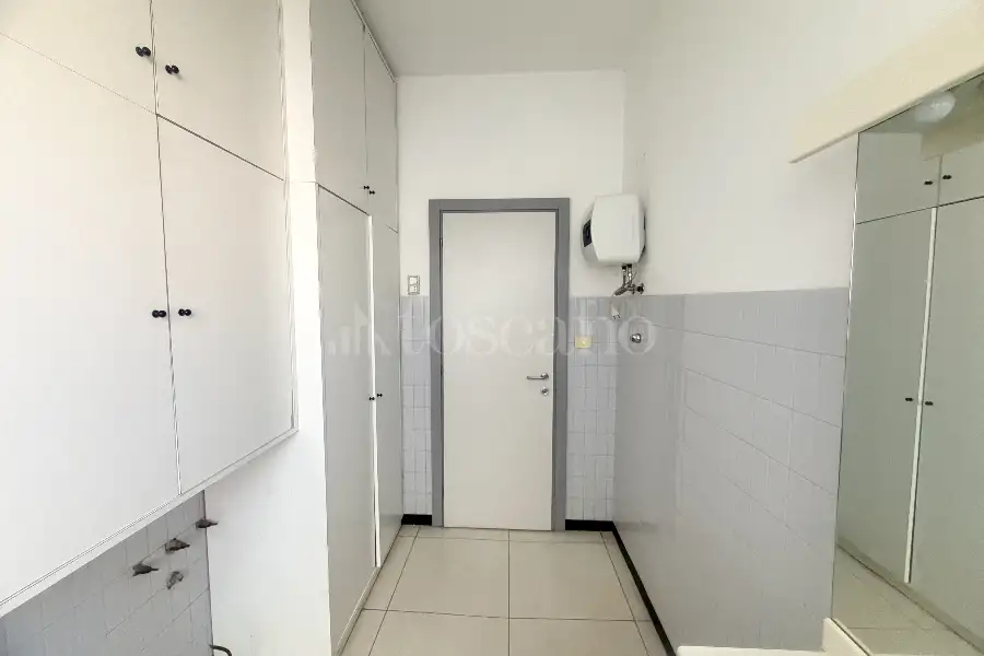 Negozio in affitto di 100 mq a €1.600 (rif. 13/2026)