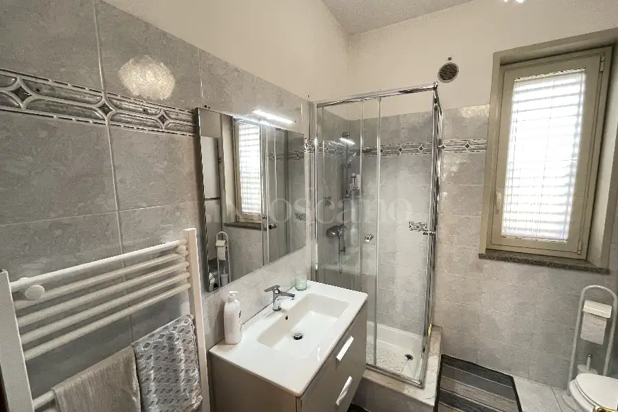 Casa Indipendente in vendita di 382 mq a €450.000 (rif. 2/2026)