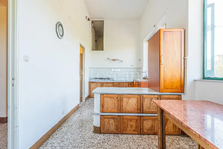 Villa in vendita di 327 mq a €348.000 (rif. 59/2026)