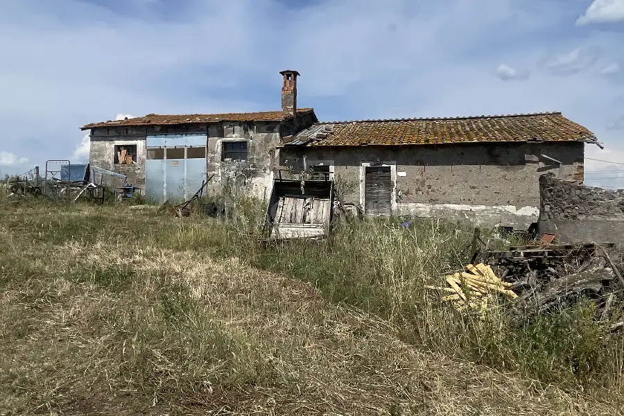 Agricolo in vendita di 60.000 mq a €170.000 (rif. 25/2026)