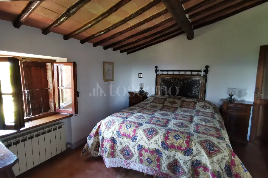 Casale in vendita di 300 mq a €570.000 (rif. 24/2022)