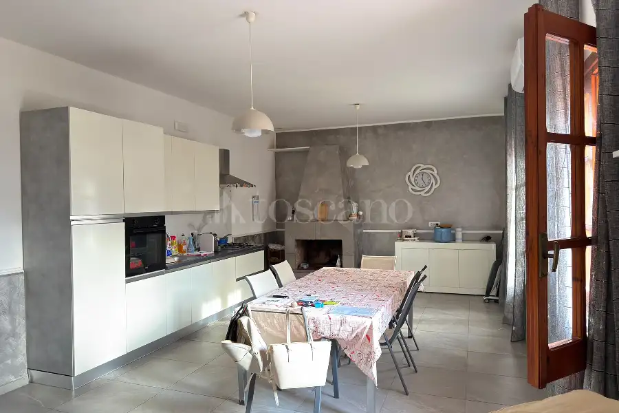 Villa in vendita di 559 mq a €569.000 (rif. 124/2026)