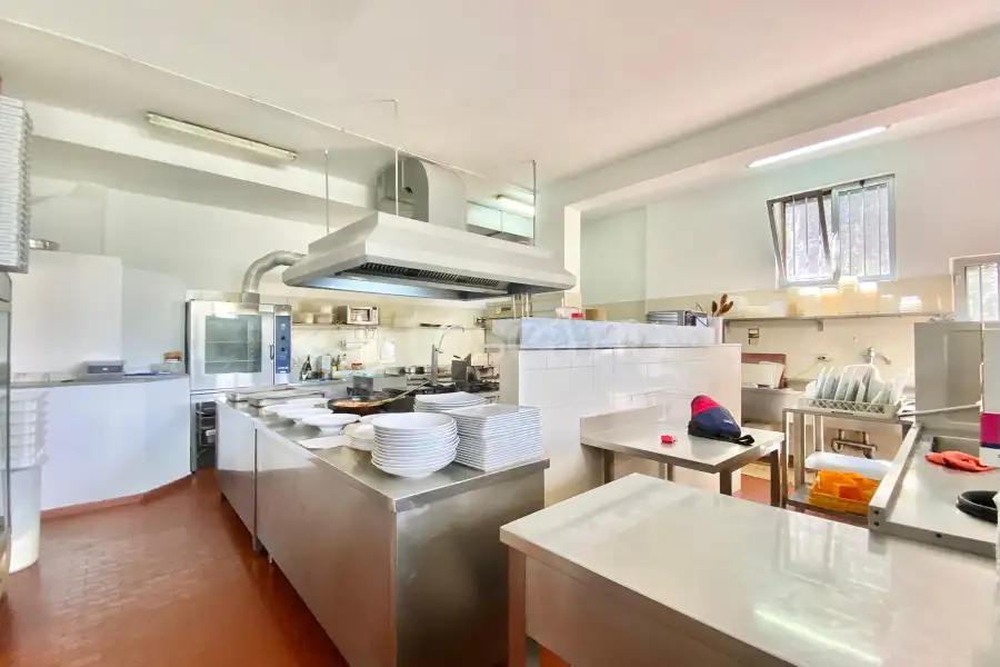 Agriturismo in vendita di 600 mq a €1.750.000 (rif. 13/2026)
