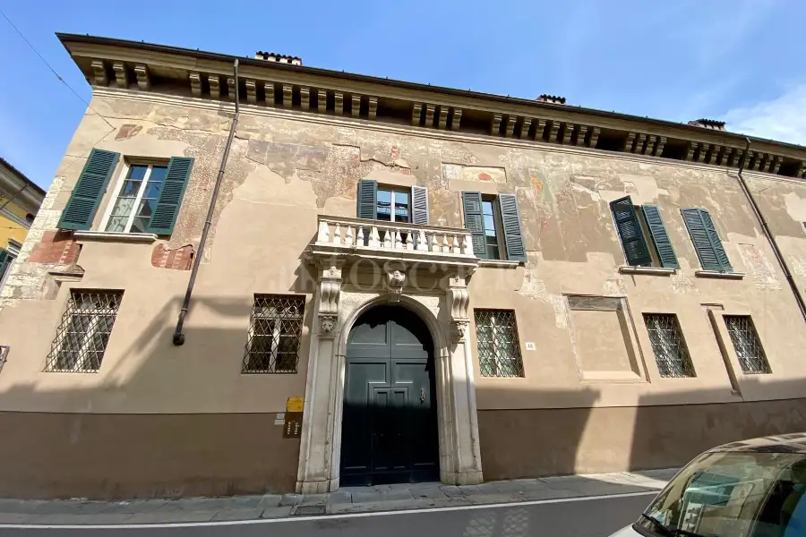 Casa in vendita di 190 mq a €950.000 (rif. 9/2026)