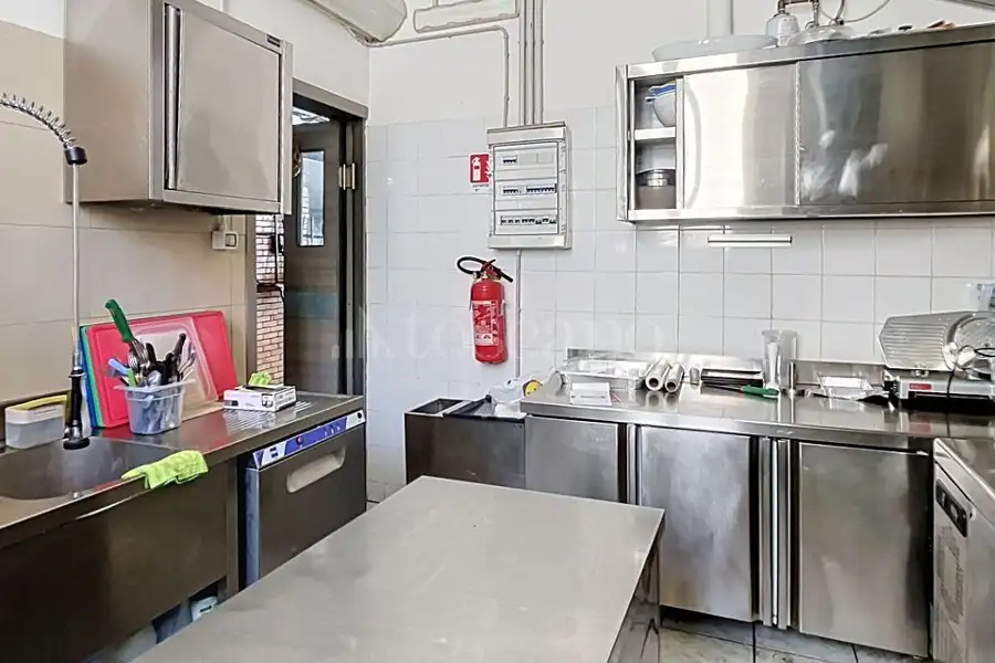 Negozio in vendita di 100 mq a €53.000 (rif. 185/2026)