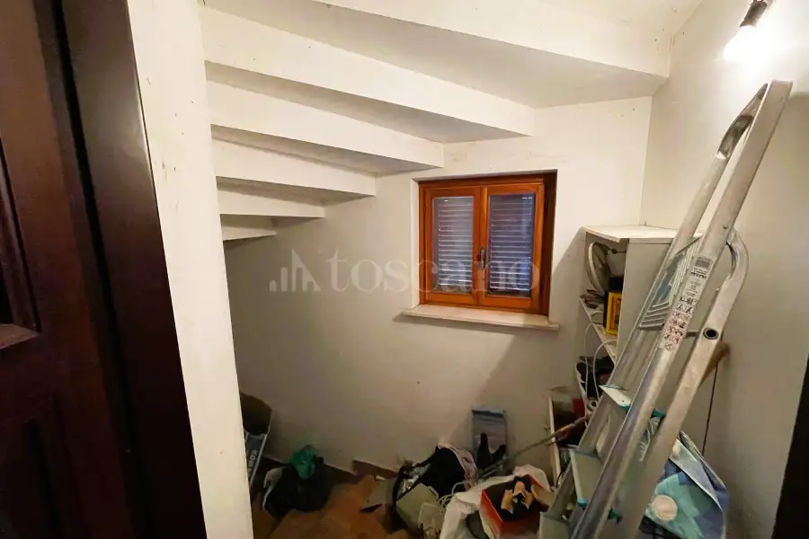 Villa in vendita di 305 mq a €650.000 (rif. 12/2025)