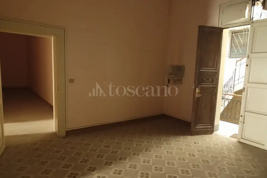 Casa in affitto di 267 mq a €1.350 (rif. 22/2026)
