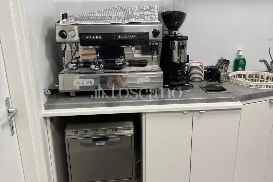 Attività Commerciale in vendita di 70 mq a €45,000 (rif. TS0075VE)