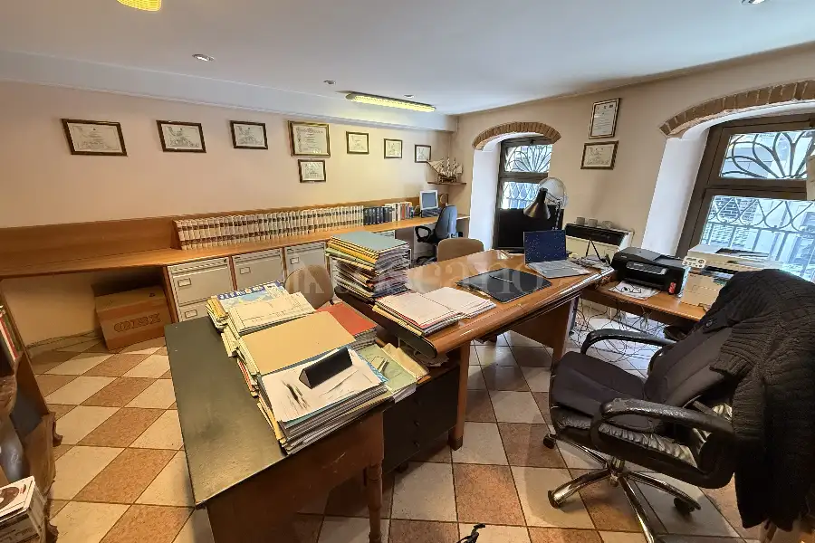 Ufficio in affitto di 60 mq a €1.400 (rif. 28/2026)