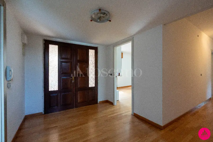 Villa in vendita di 303 mq a €499.000 (rif. 124/2026)