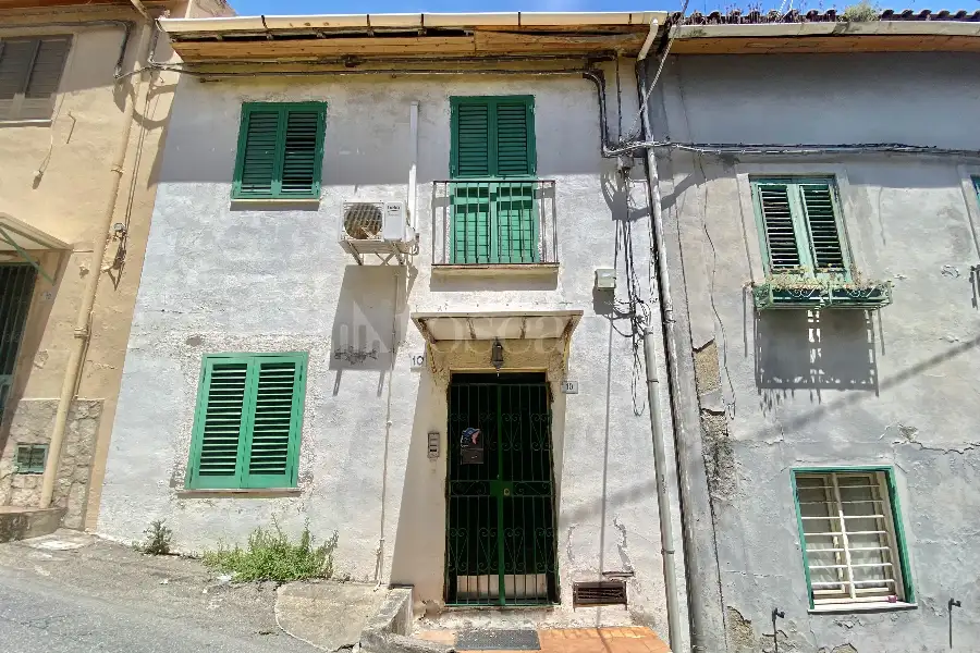 Casa Indipendente in vendita di 98 mq a €155.000 (rif. 42/2026)