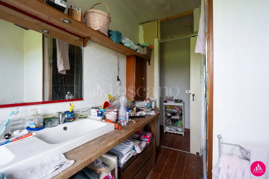 Casale in vendita di 375 mq a €180.000 (rif. 21/2026)