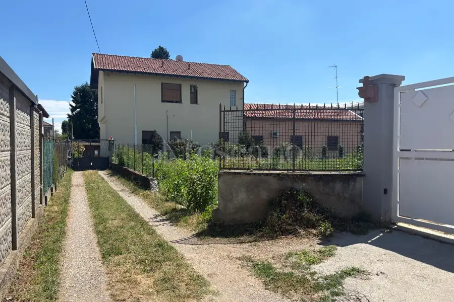 Edificabile Residenziali in vendita di 679 mq a €75.000 (rif. 8/2025)