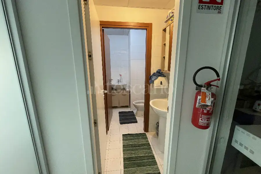 Capannone in vendita di 1.000 mq a €1.900.000 (rif. 15/2026)