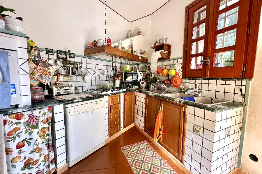 Villa in vendita di 565 mq a €995.000 (rif. 3/2026)