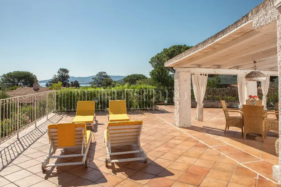 Villa in vendita di 135 mq a €700.000 (rif. 5/2026)