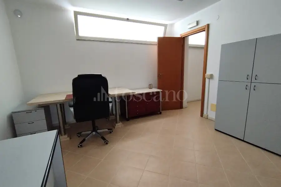 Ufficio in vendita di 70 mq a €80.000 (rif. 27/2024)