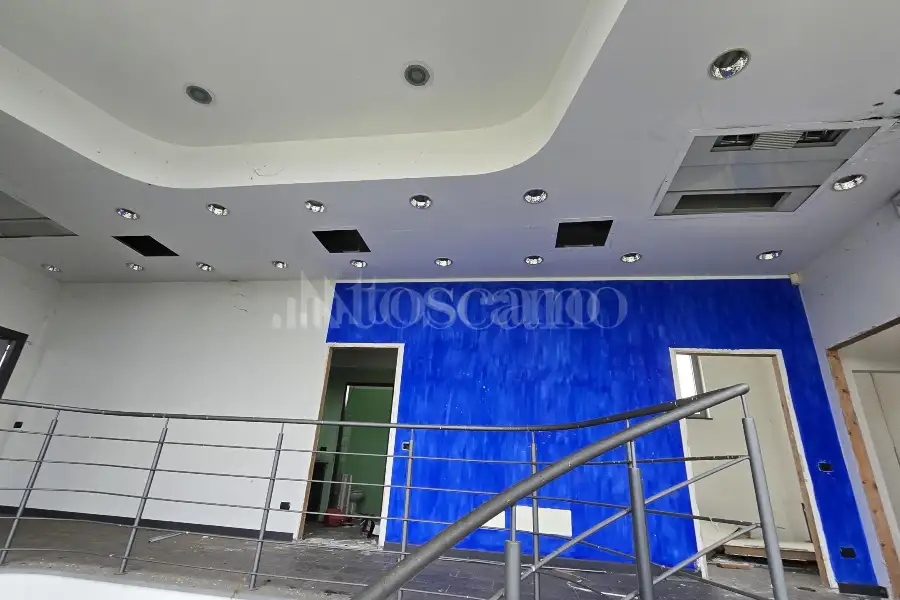 Capannone in vendita di 3500 mq a €1,693,000 (rif. IR0001VE)