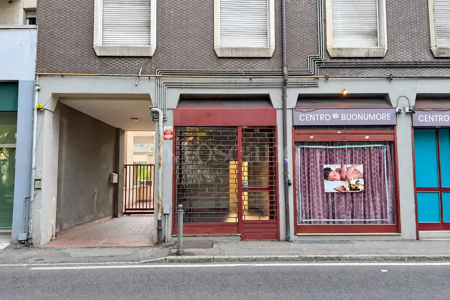 Negozio in affitto di 30 mq a €850 (rif. 17/2026)