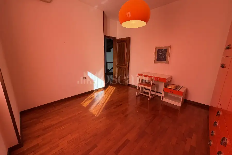 Villa in vendita di 400 mq a €870.000 (rif. 13/2026)